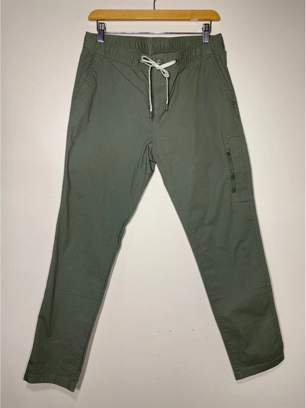 Vuori Men’s Ripstop Climber Pant Army Green Organic Cotton M